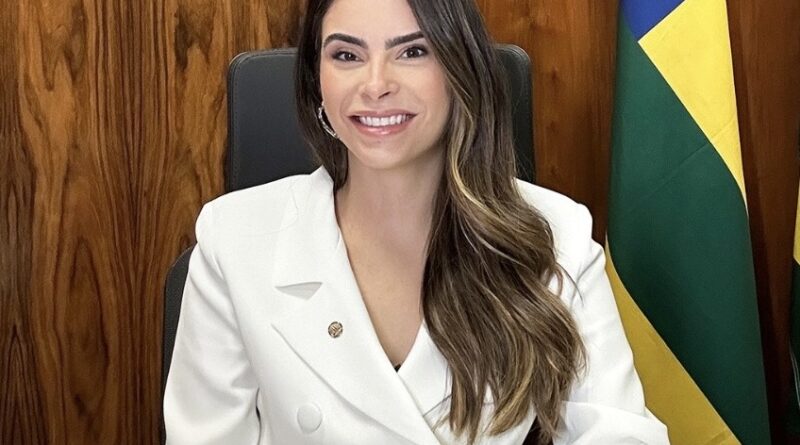 Deputada federal Yandra Moura sai com nota pública sobre denúncia de empresário